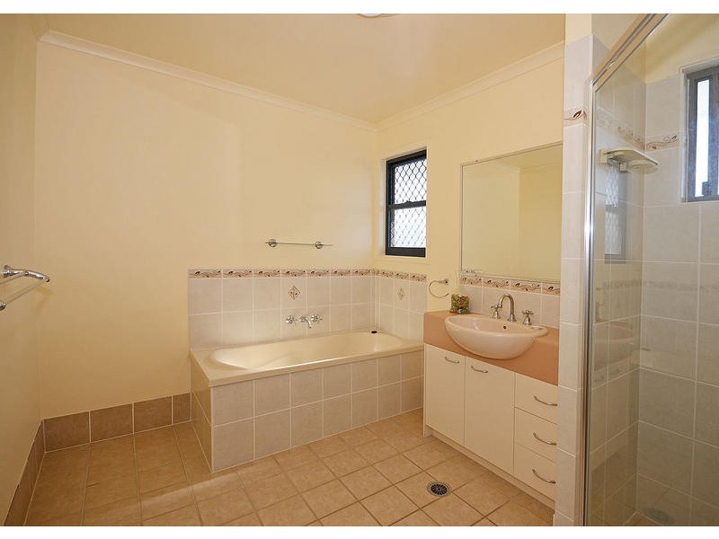 99/ 34 Elizabeth St, Urangan QLD 4655