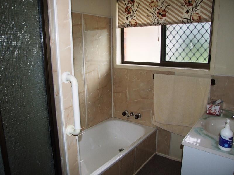 36 Frangipanni Ave, Kawungan QLD 4655