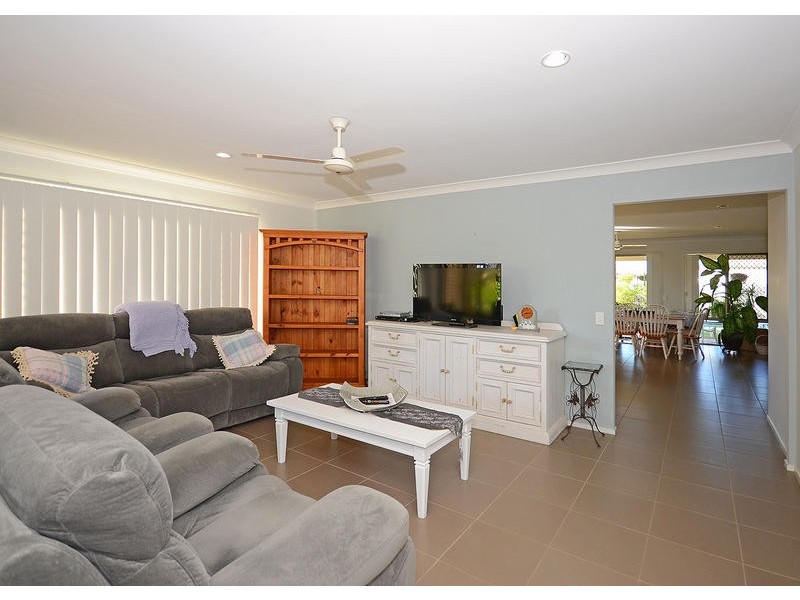 3 Bligh Close, Urraween QLD 4655