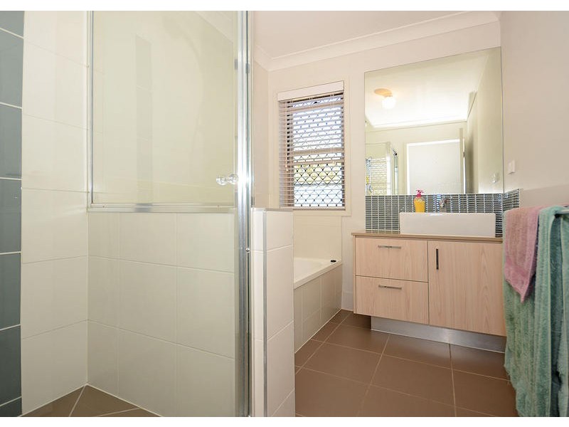 3 Bligh Close, Urraween QLD 4655