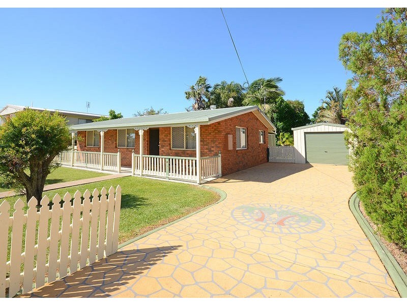 16 Bayview Tce, Pialba QLD 4655