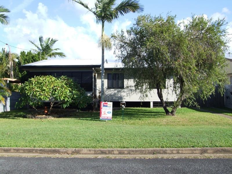 8 Jackson St, Pialba QLD 4655