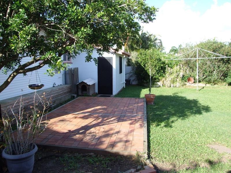 8 Jackson St, Pialba QLD 4655