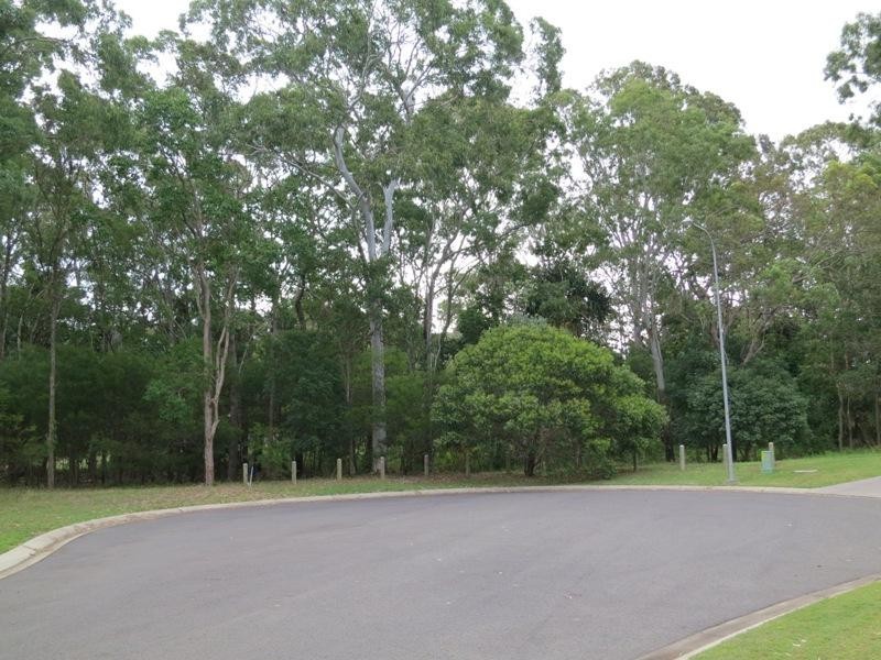 6 Cumberland Crt, Point Vernon QLD 4655