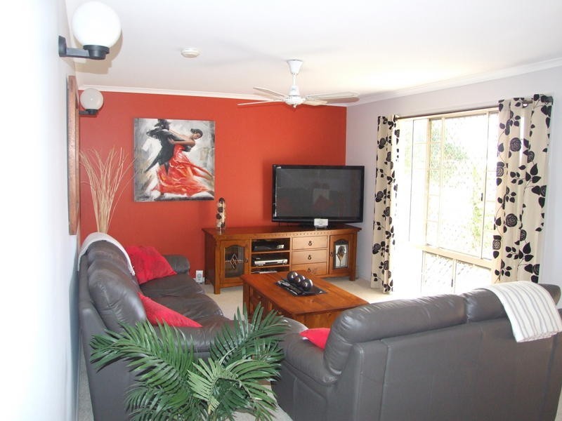 20 Mahogany St, Kawungan QLD 4655