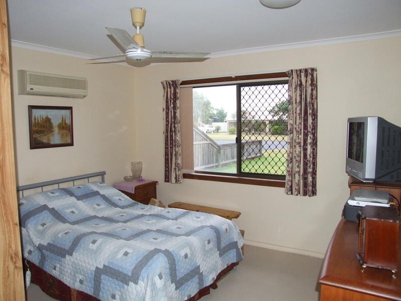 72 North St, Point Vernon QLD 4655