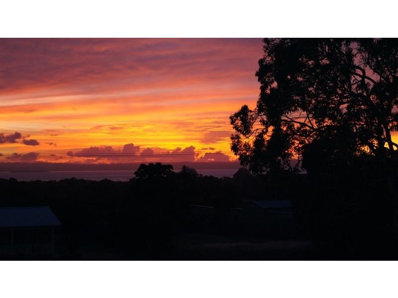 27 Beacon Rd, Booral QLD 4655
