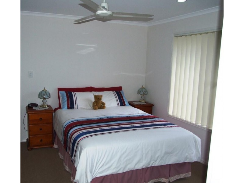 57 Martin St, Point Vernon QLD 4655