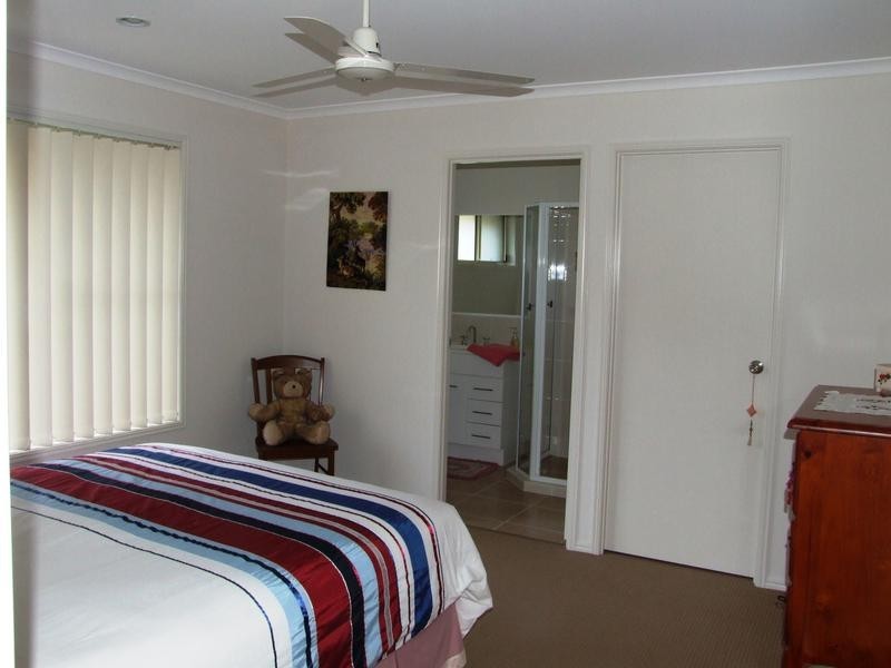57 Martin St, Point Vernon QLD 4655