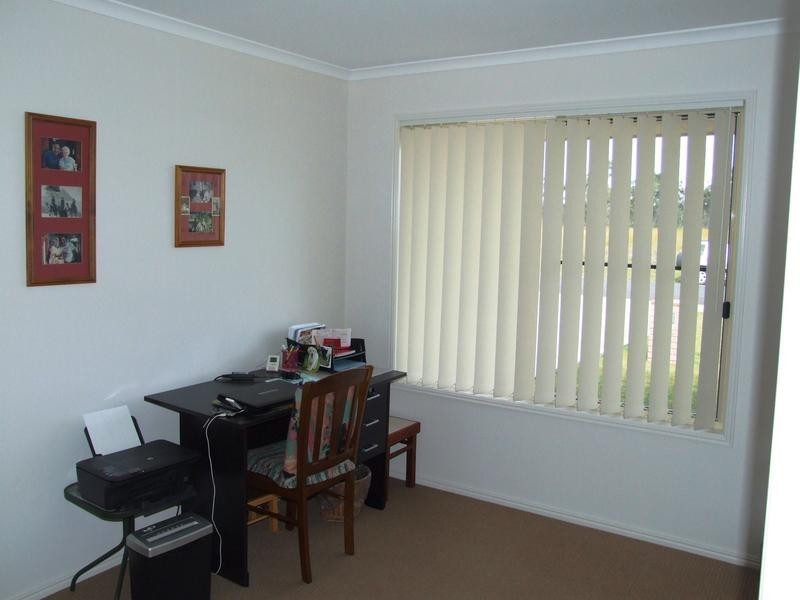 57 Martin St, Point Vernon QLD 4655