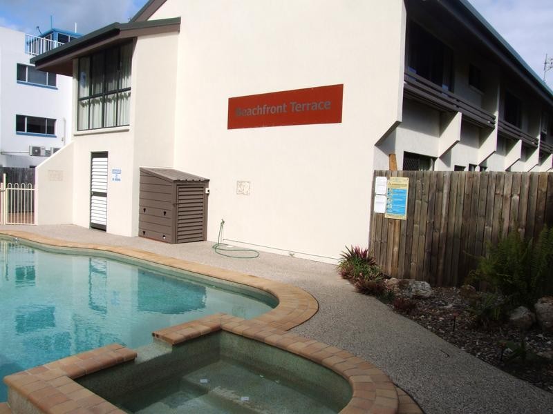 3/ 406 Esplanade, Torquay QLD 4655