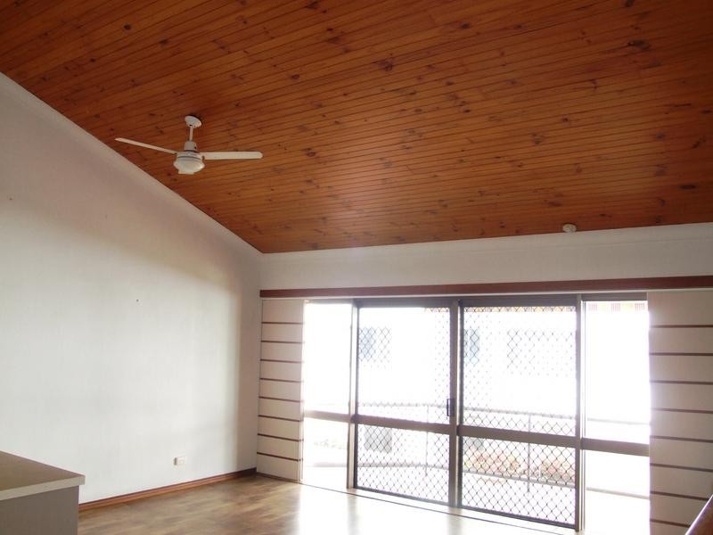 3/ 406 Esplanade, Torquay QLD 4655