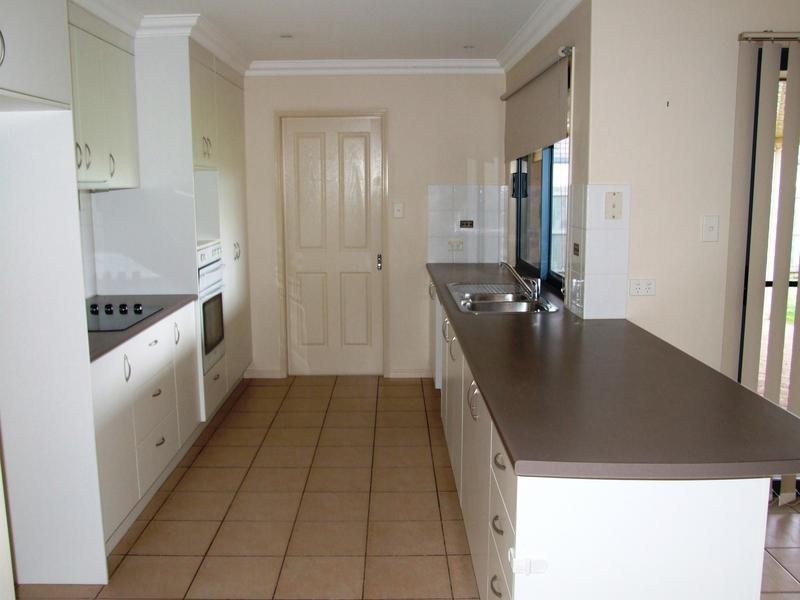 25 Abbey Court, Kawungan QLD 4655
