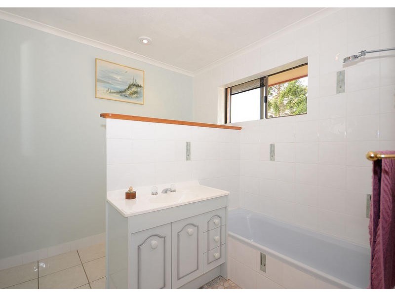 36 Oslove Dr, Booral QLD 4655