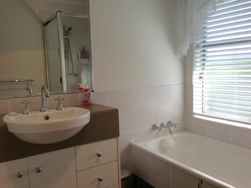 86 Wattle Street, Point Vernon QLD 4655