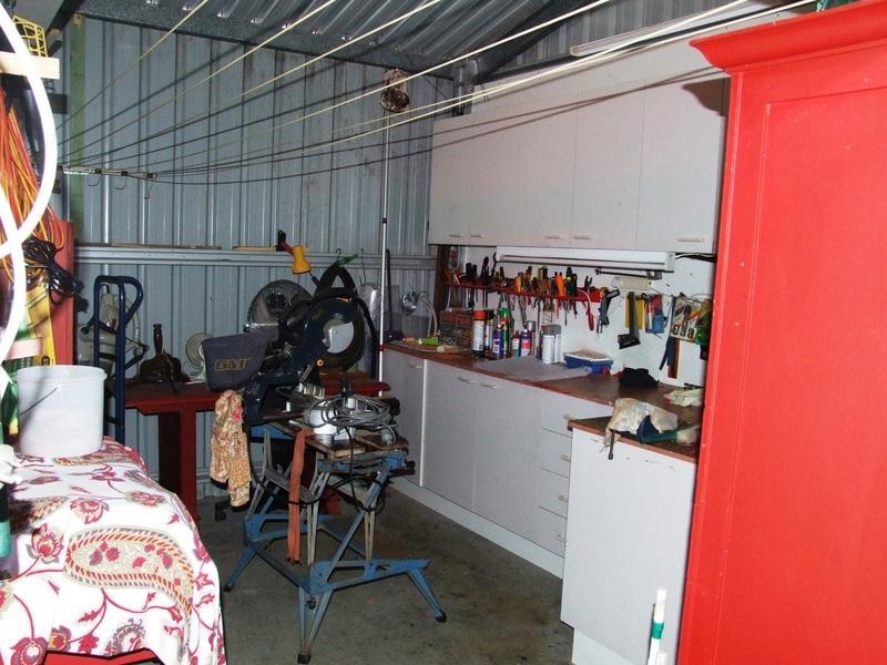 1 Merrilyn Crt, Urangan QLD 4655