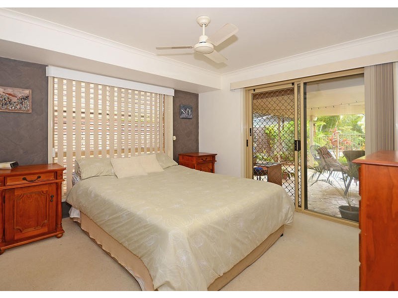 16 Sealink Dr, Point Vernon QLD 4655