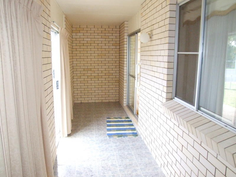 120 Cunningham St, Urangan QLD 4655