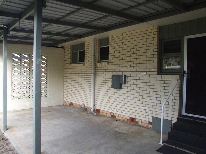 120 Cunningham St, Urangan QLD 4655
