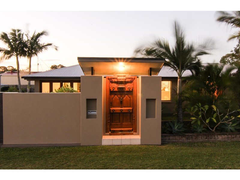 39 Wattle St, Point Vernon QLD 4655