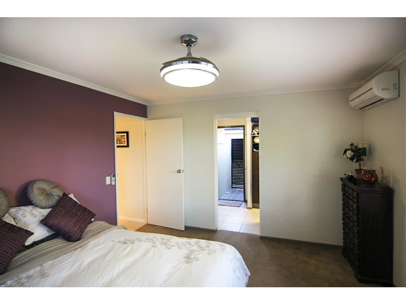 39 Wattle St, Point Vernon QLD 4655