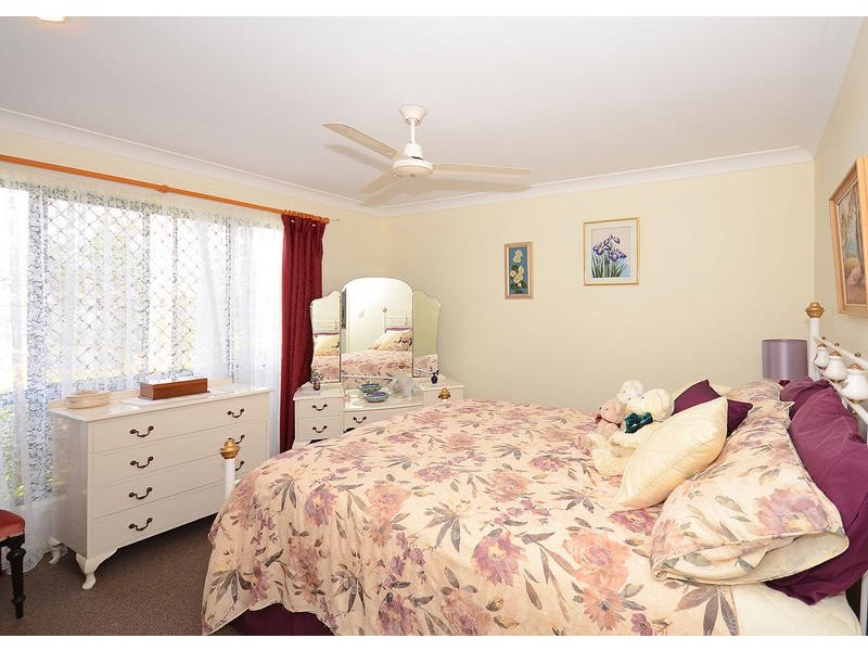 9 Whipbird Crt, Urangan QLD 4655