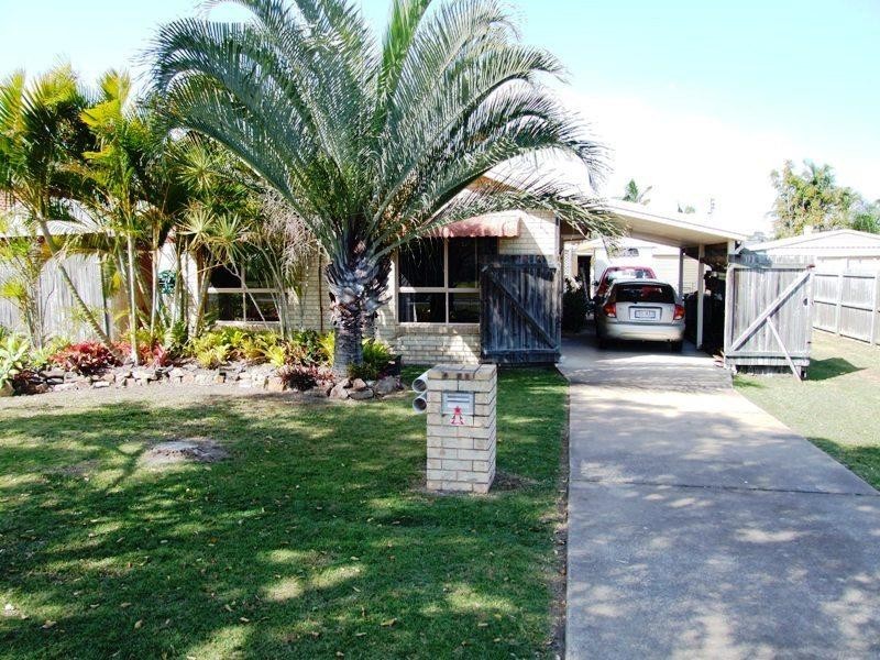 8 Dougan St, Point Vernon QLD 4655
