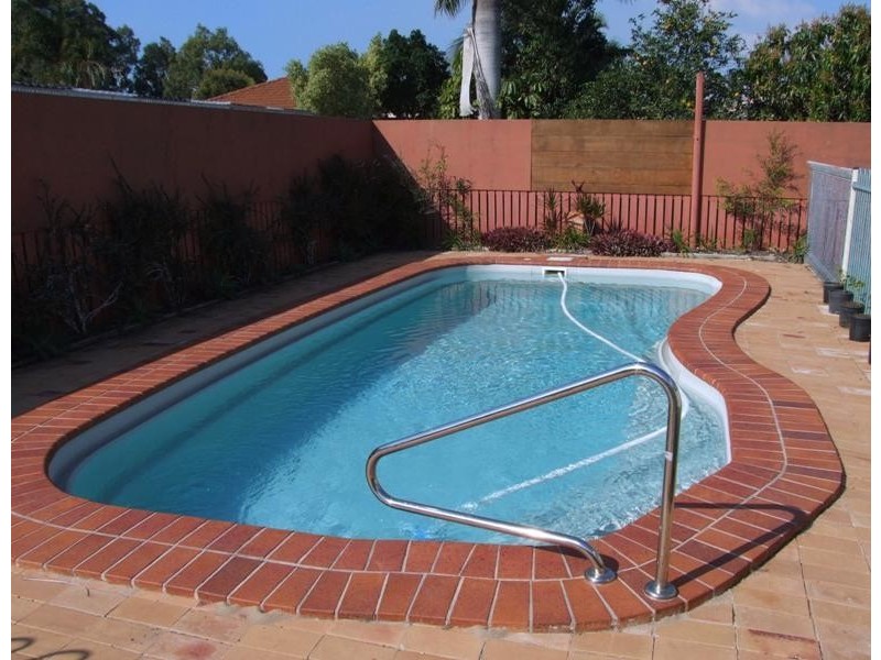 8 Dougan St, Point Vernon QLD 4655