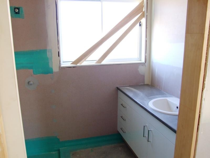 4 Chani Close, Urangan QLD 4655