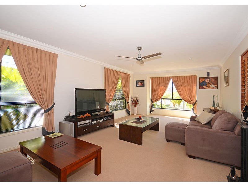 16 Lockerbie Crt, Kawungan QLD 4655