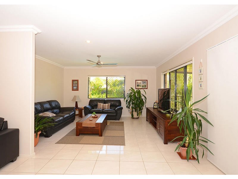 35 Rosedale Drive, Wondunna QLD 4655