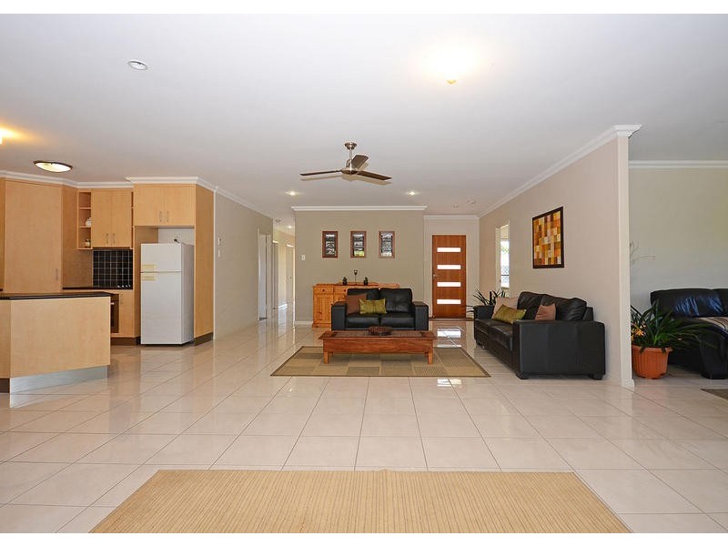 35 Rosedale Drive, Wondunna QLD 4655