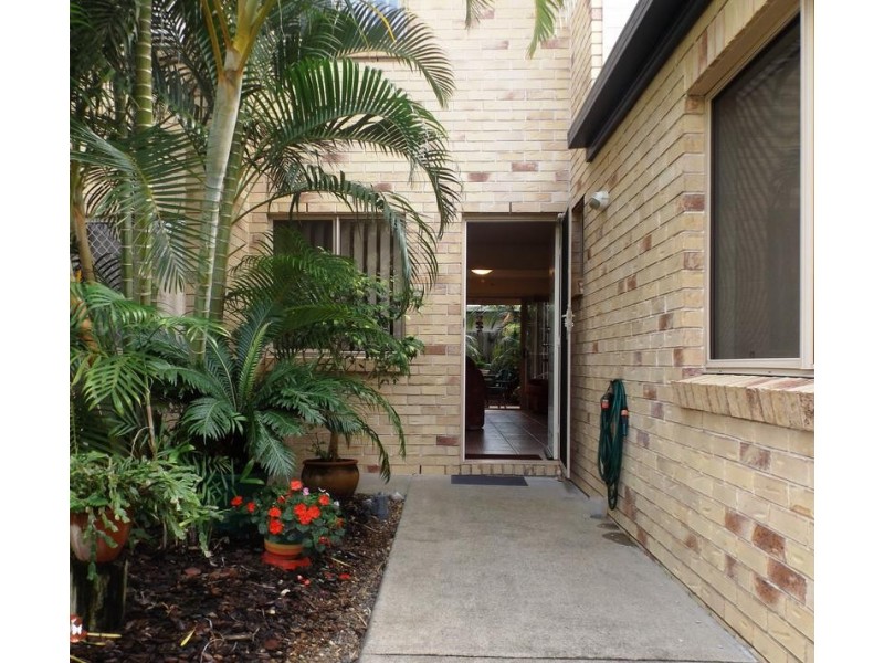 5/ 24 Zephyr St, Scarness QLD 4655