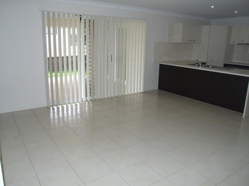 8 Mandi Court, Urraween QLD 4655