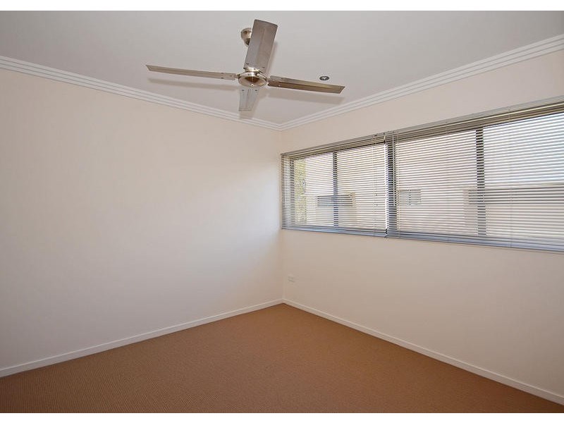 4/ 19 King St, Urangan QLD 4655