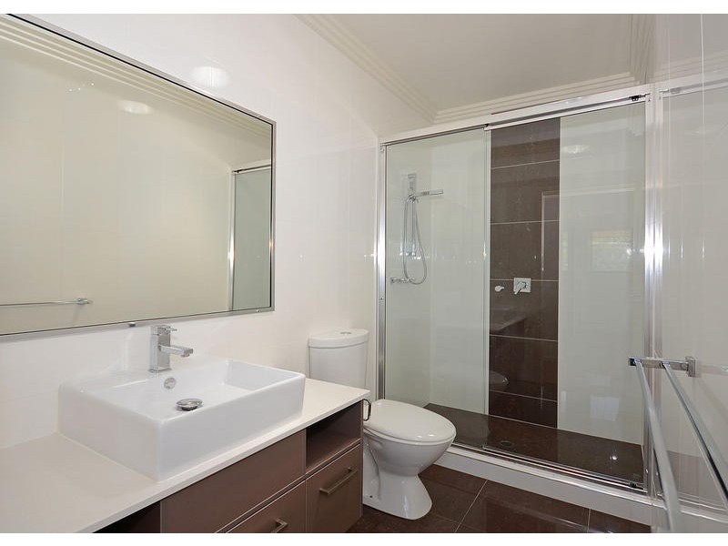 4/ 19 King St, Urangan QLD 4655