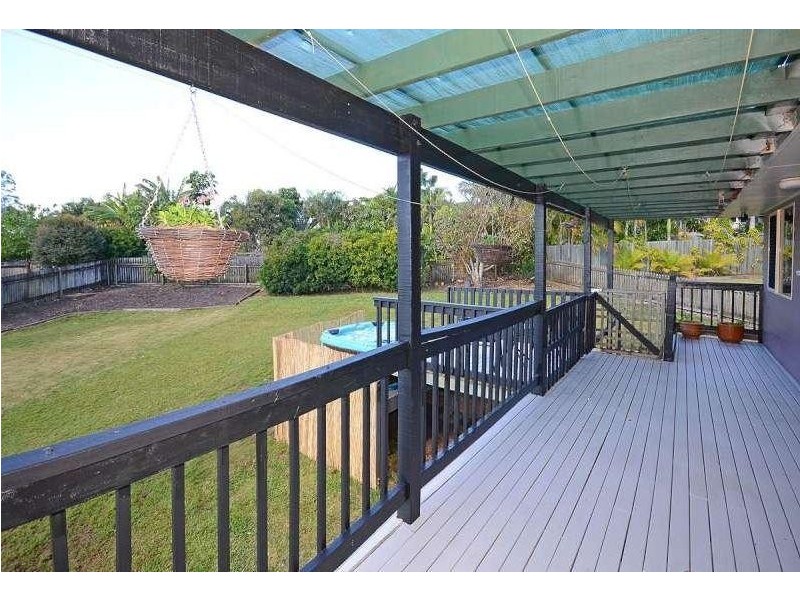 12 Crawford Drive, Dundowran QLD 4655