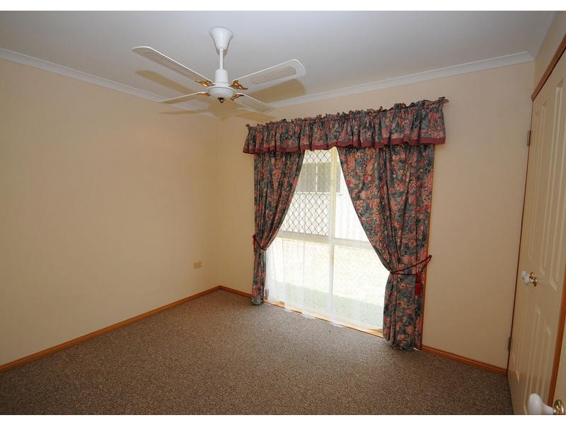 12 Boleyn Place, Torquay QLD 4655