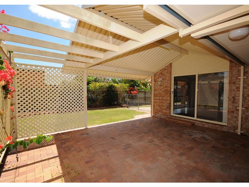 12 Boleyn Place, Torquay QLD 4655