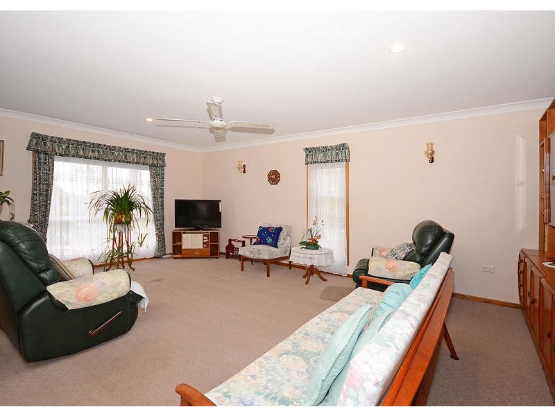 12 Cassia Avenue, Scarness QLD 4655