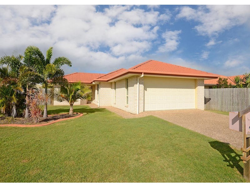 33 Pembridge Cct, Urraween QLD 4655