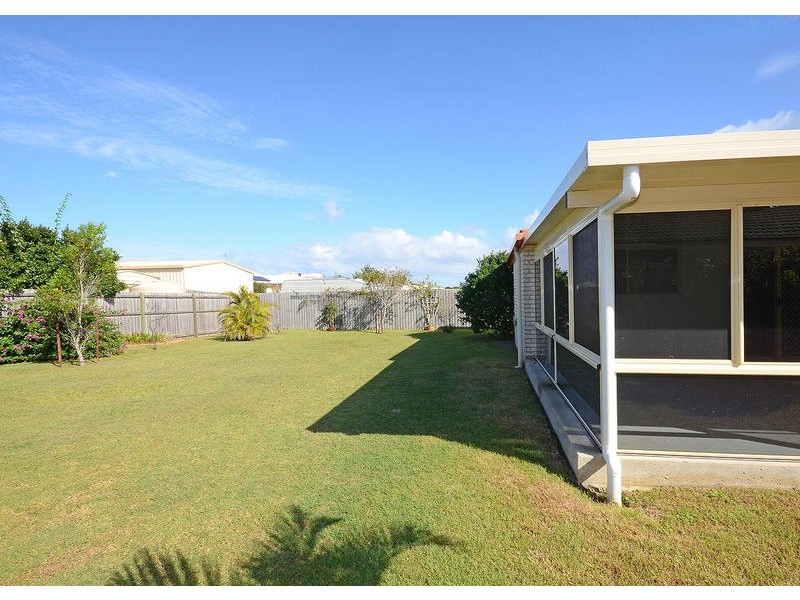 33 Pembridge Cct, Urraween QLD 4655