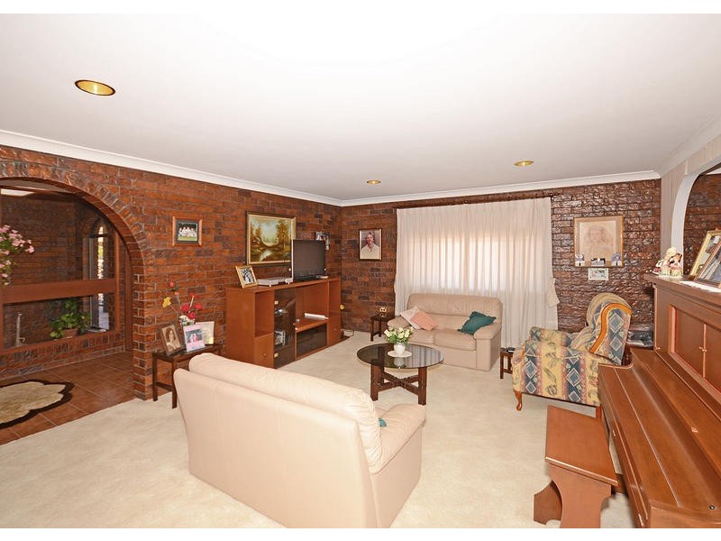 58 Helsham St, Point Vernon QLD 4655