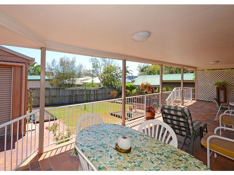 58 Helsham St, Point Vernon QLD 4655