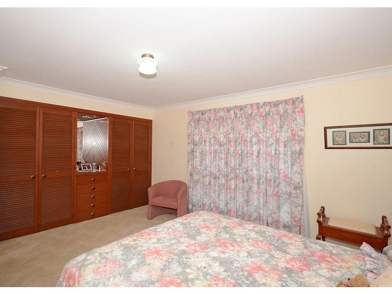 58 Helsham St, Point Vernon QLD 4655