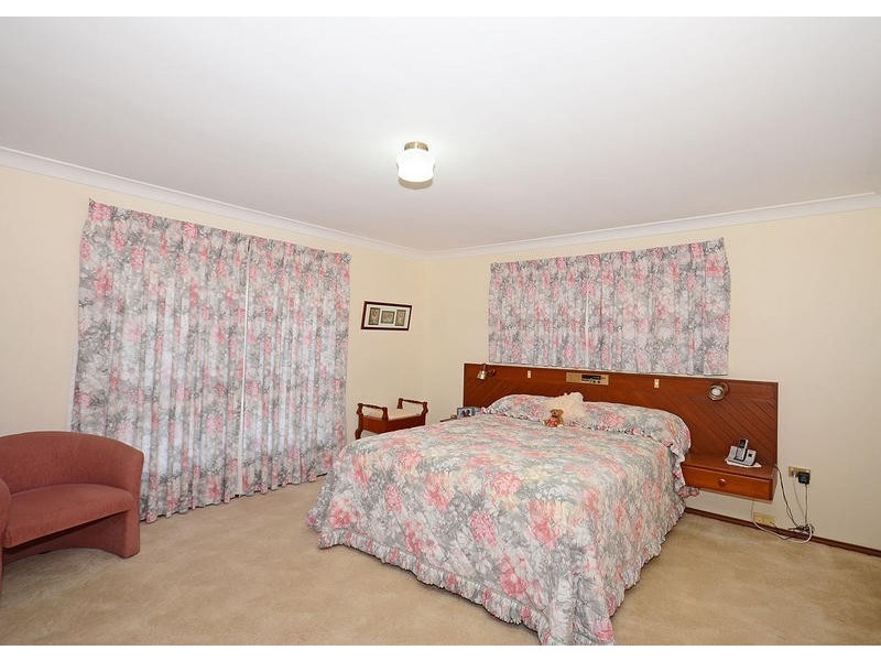 58 Helsham St, Point Vernon QLD 4655