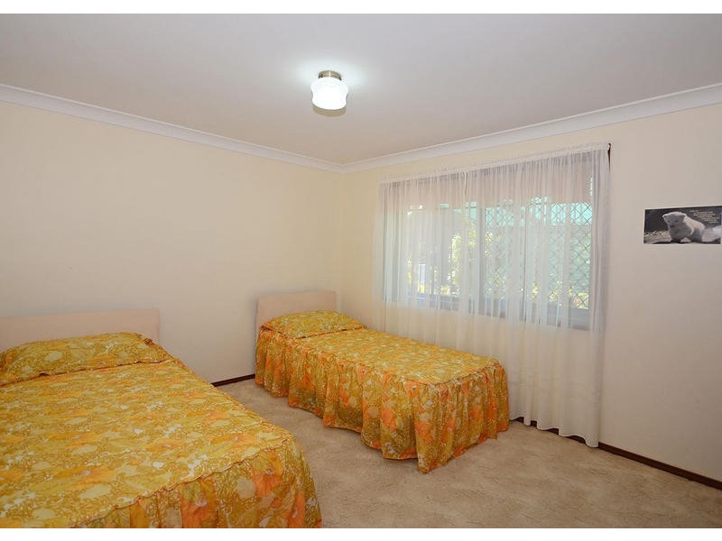58 Helsham St, Point Vernon QLD 4655