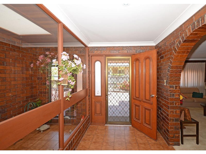 58 Helsham St, Point Vernon QLD 4655