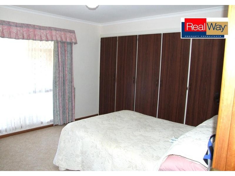 1 Palera Crt, Point Vernon QLD 4655