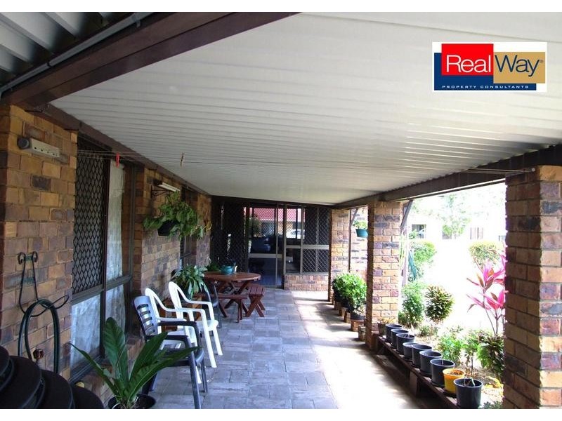 1 Palera Crt, Point Vernon QLD 4655